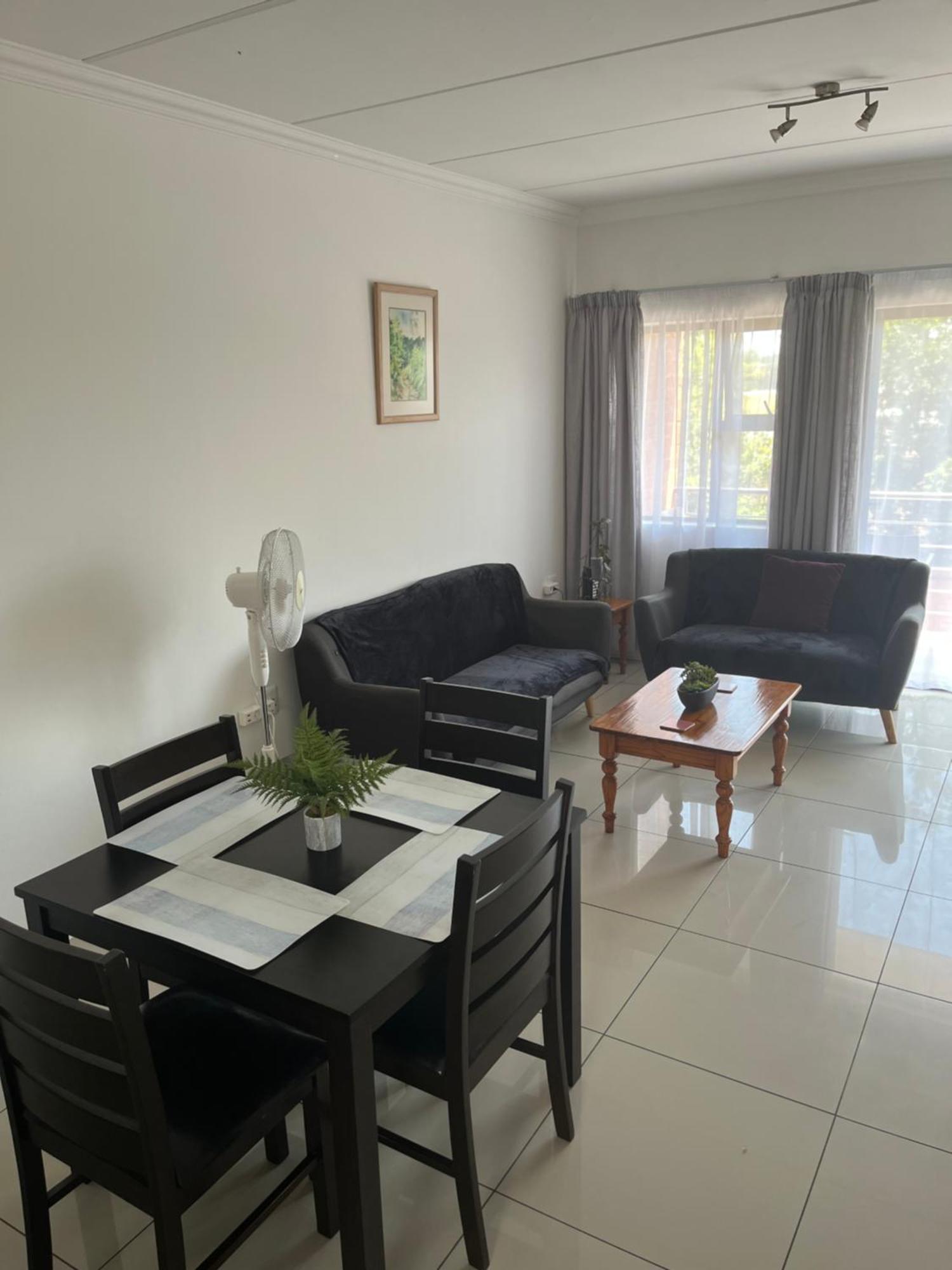 Or Tambo Self Catering Apartments, The Willows Boksburg Εξωτερικό φωτογραφία