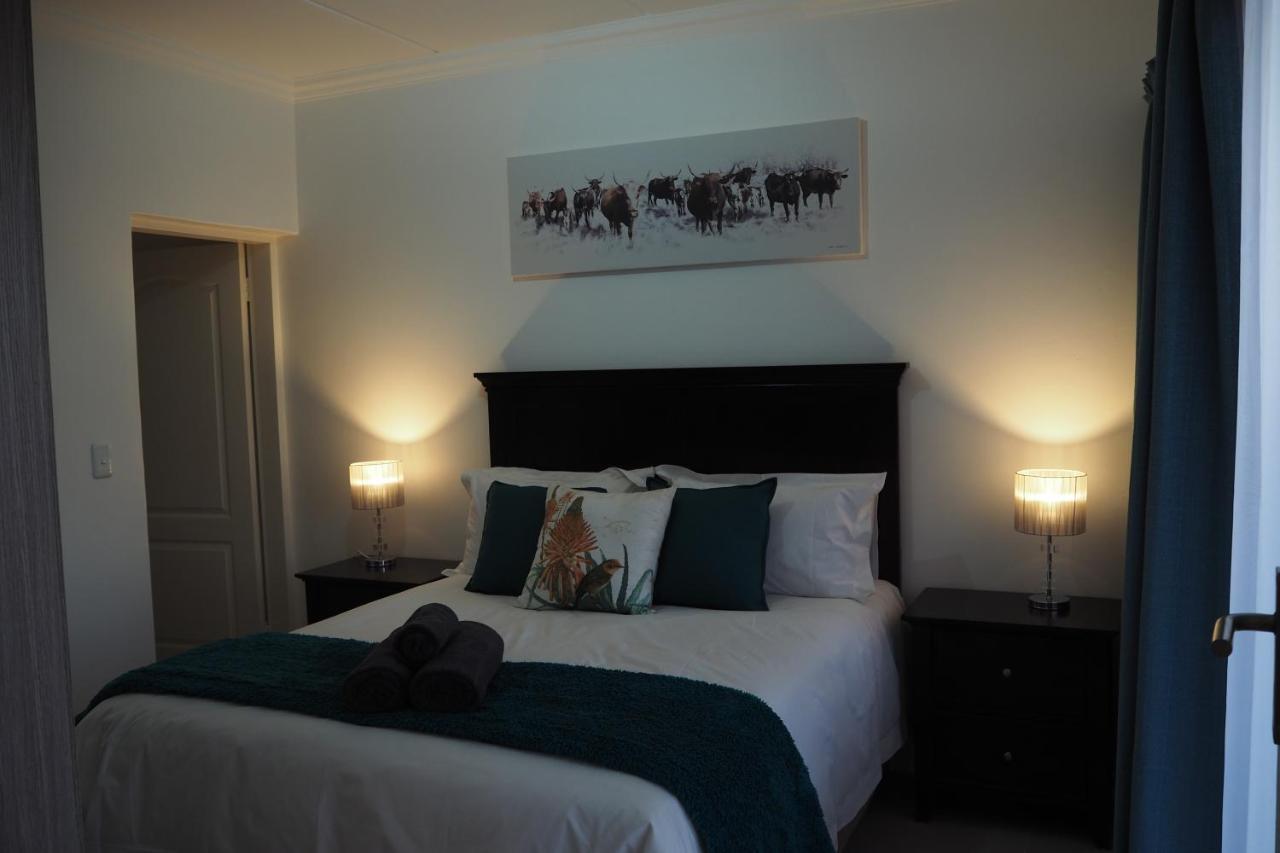 Or Tambo Self Catering Apartments, The Willows Boksburg Εξωτερικό φωτογραφία