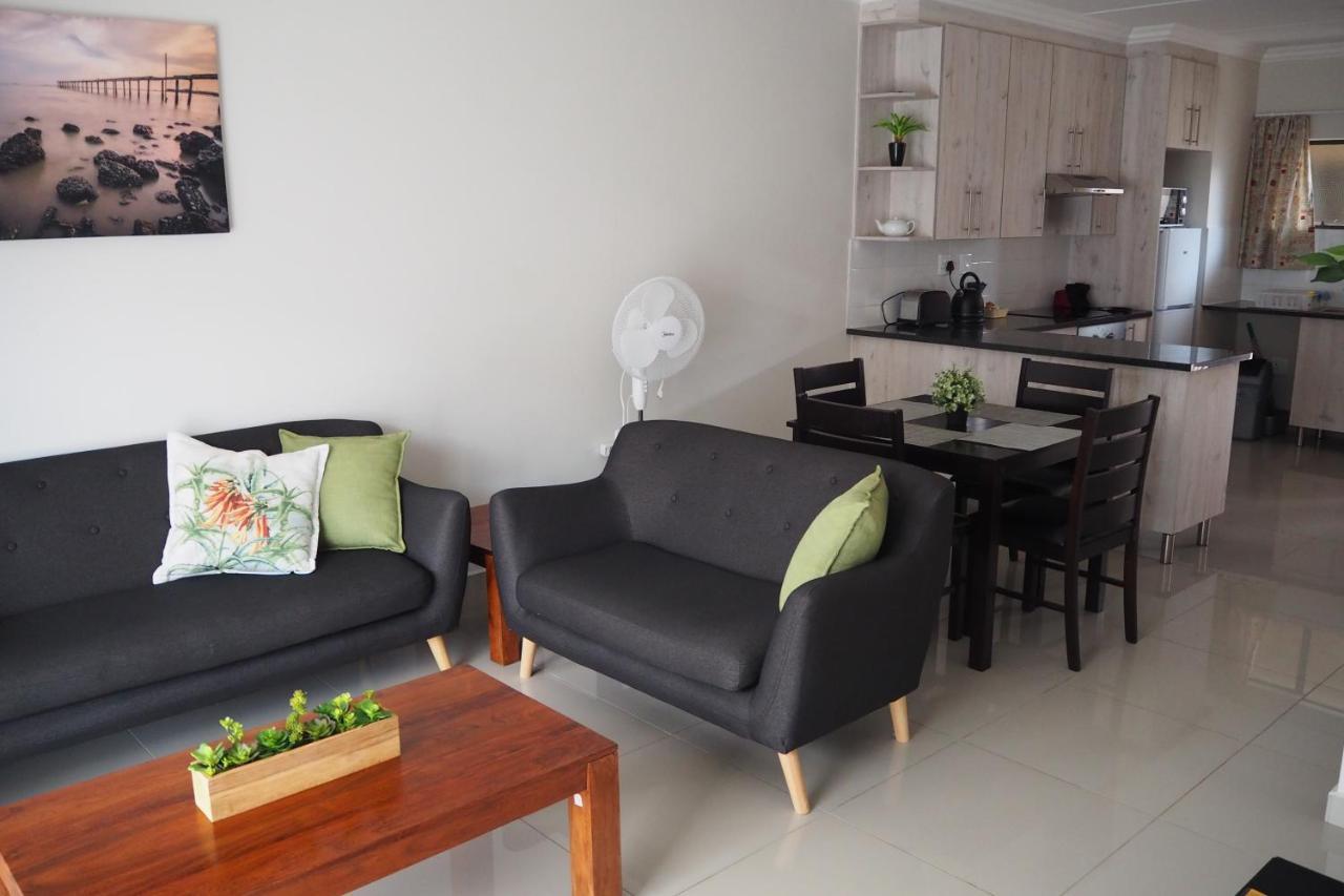 Or Tambo Self Catering Apartments, The Willows Boksburg Εξωτερικό φωτογραφία