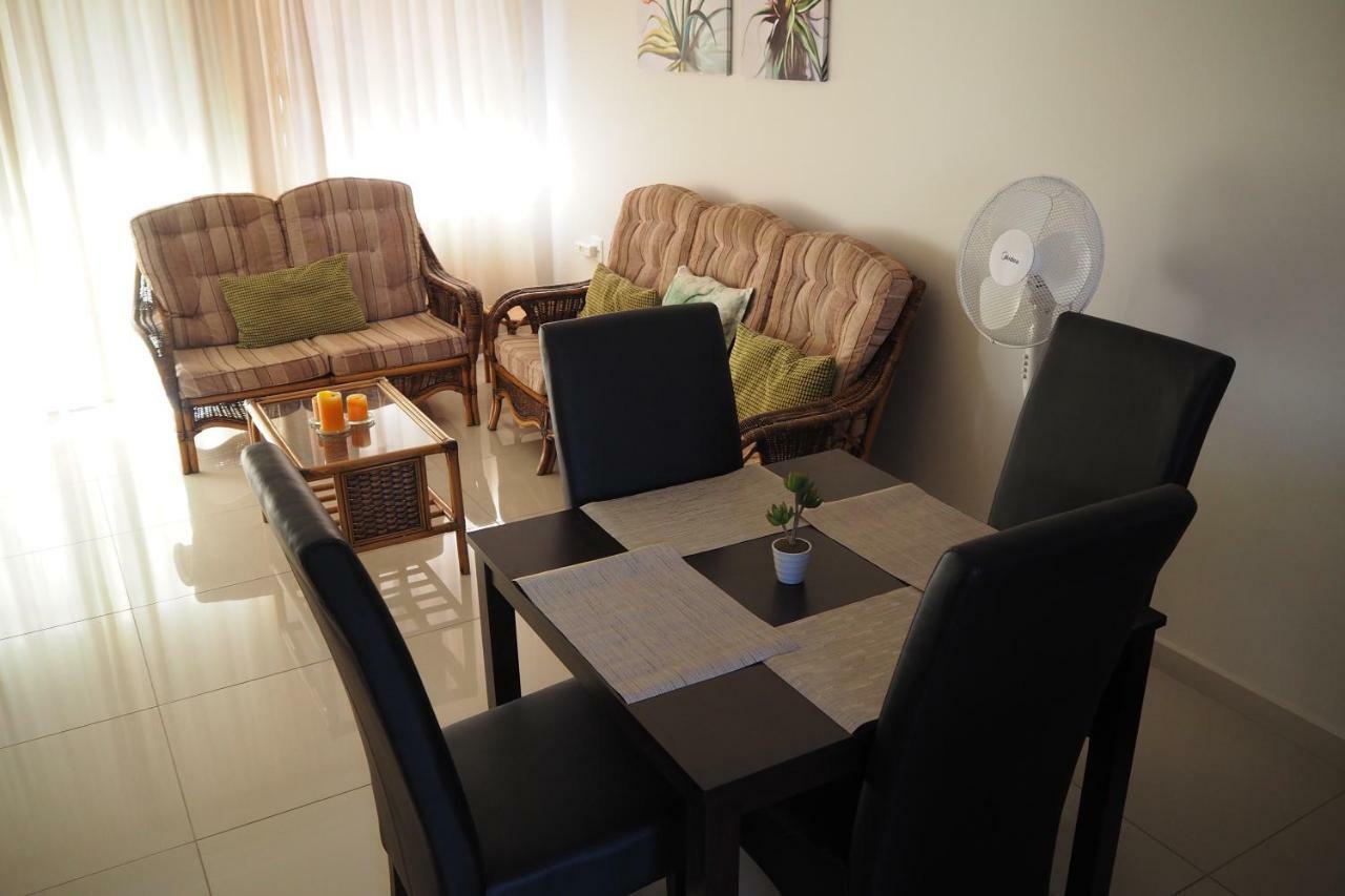 Or Tambo Self Catering Apartments, The Willows Boksburg Εξωτερικό φωτογραφία